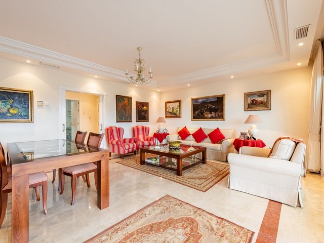 3 Soveroms Leilighet i Nueva Andalucía