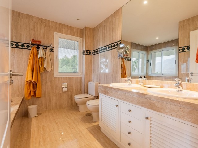 3 Soveroms Leilighet i Nueva Andalucía