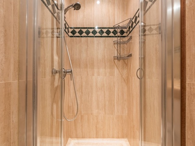 3 Soveroms Leilighet i Nueva Andalucía