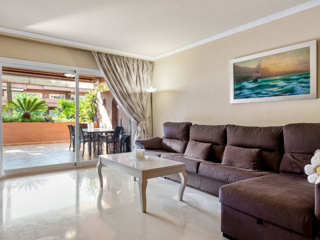 2 Bedrooms Apartment in Puerto Banús