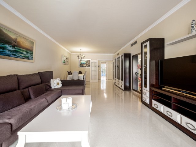 2 Bedrooms Apartment in Puerto Banús