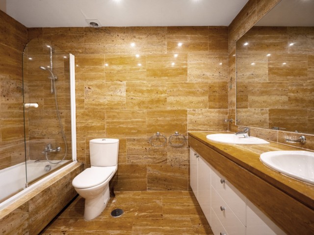 2 Bedrooms Apartment in Puerto Banús