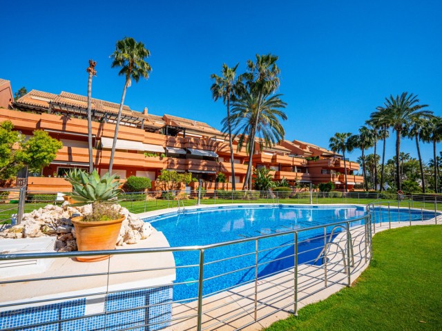 2 Bedrooms Apartment in Puerto Banús