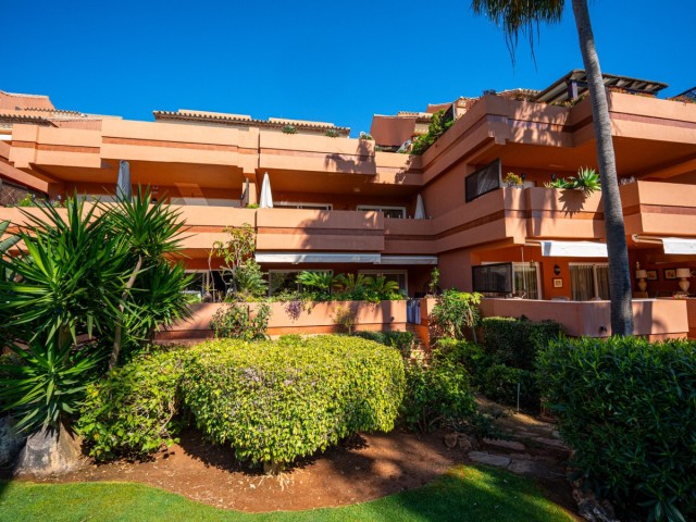 2 Bedrooms Apartment in Puerto Banús