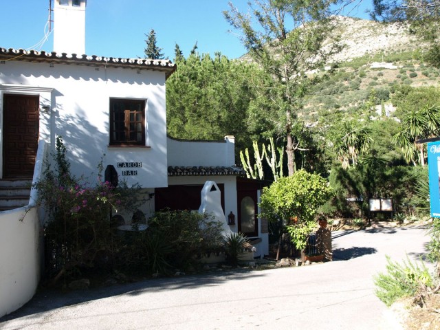 Commercial in Mijas