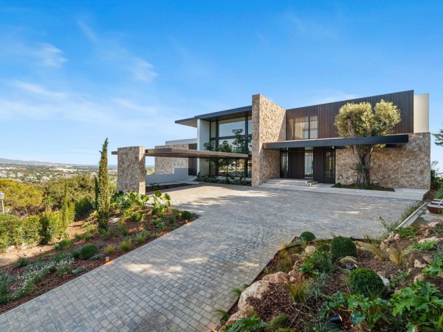 8 Makuuhuoneen Huvila Benahavís