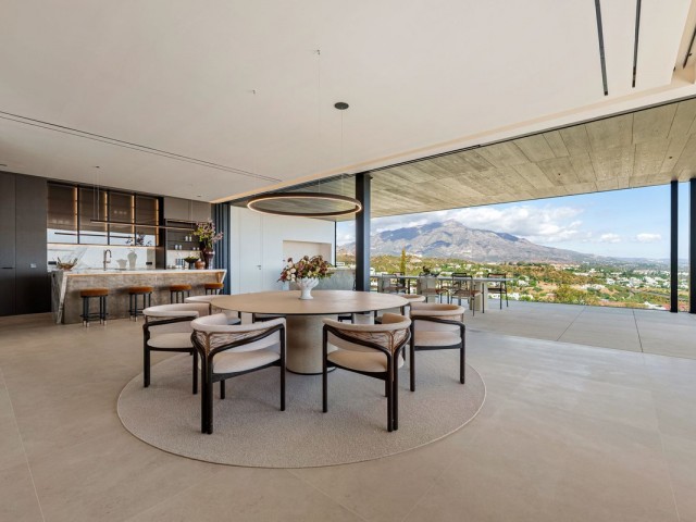 8 Makuuhuoneen Huvila Benahavís