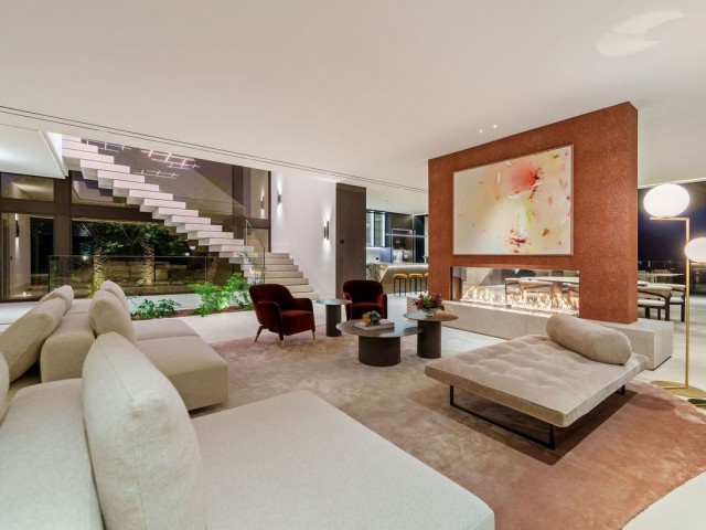 8 Makuuhuoneen Huvila Benahavís