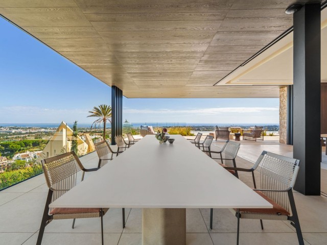 8 Makuuhuoneen Huvila Benahavís