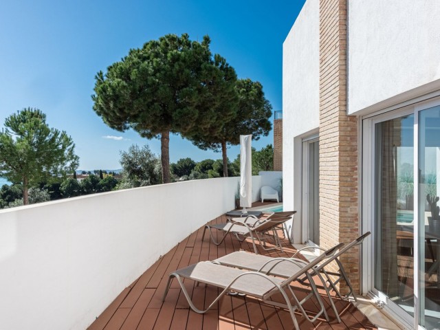 4 Bedrooms Villa in Benalmadena Costa