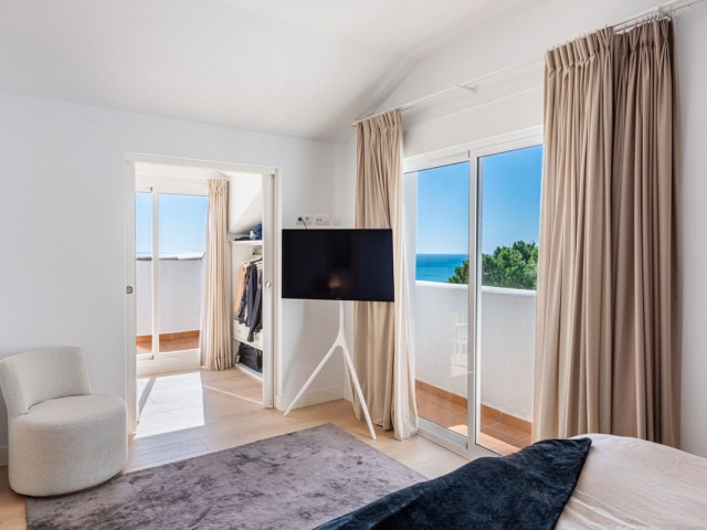 4 Bedrooms Villa in Benalmadena Costa