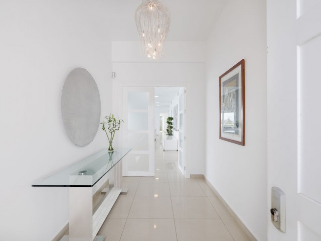 4 Makuuhuoneen Huvila Benalmadena Costa