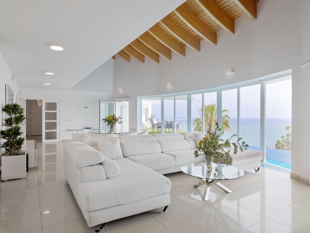 4 Makuuhuoneen Huvila Benalmadena Costa