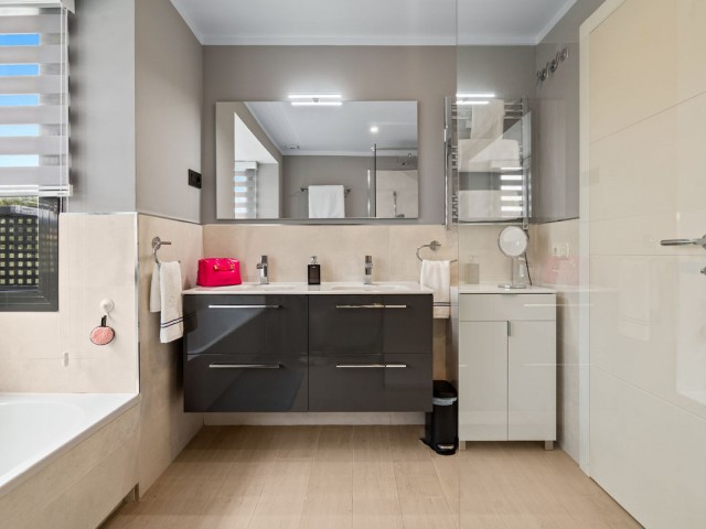 4 Soveroms Rekkehus i La Cala de Mijas