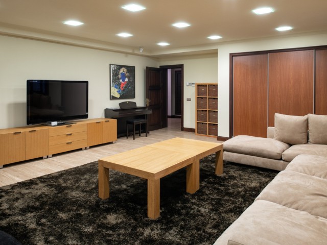 5 Bedrooms Villa in Marbella