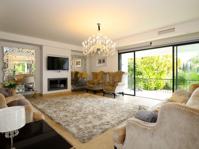 6 Bedrooms Villa in Nueva Andalucía