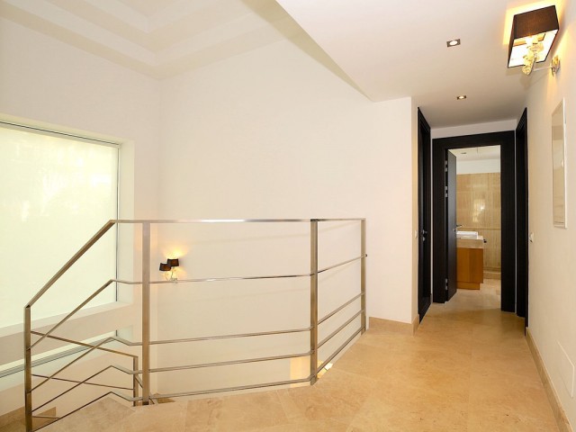 6 Slaapkamer Villa in Nueva Andalucía