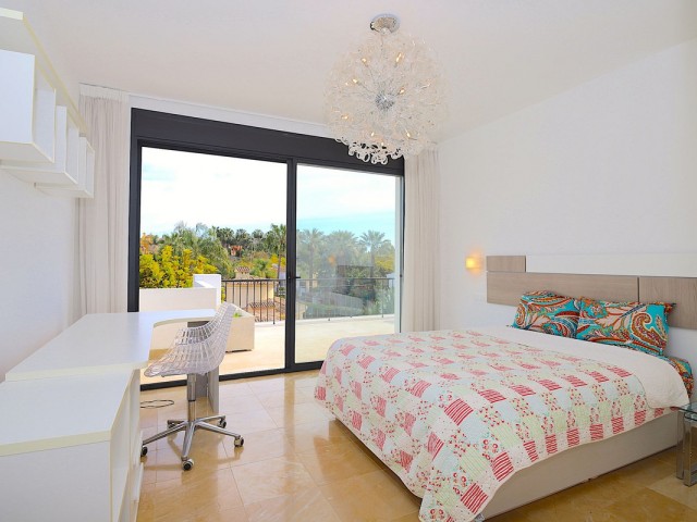 6 Slaapkamer Villa in Nueva Andalucía