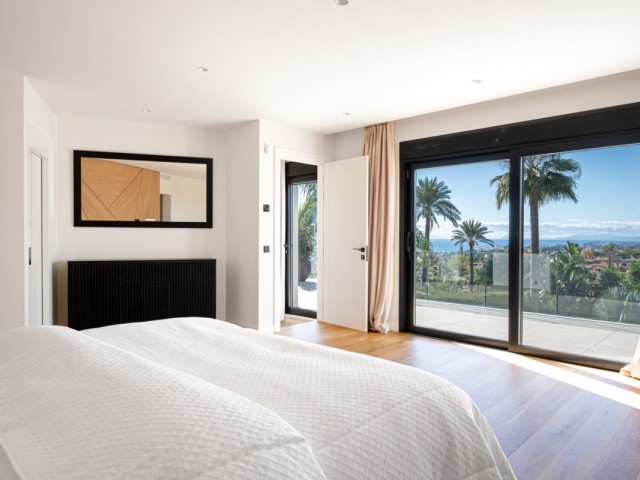 5 Bedrooms Villa in Nagüeles