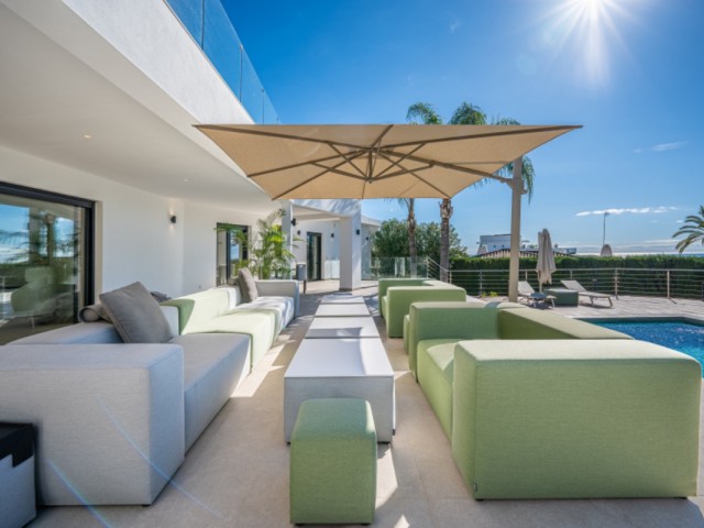 5 Bedrooms Villa in Nagüeles