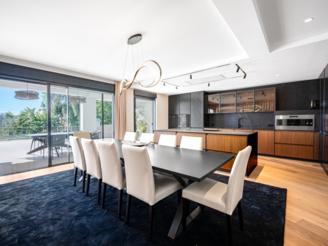 5 Bedrooms Villa in Nagüeles