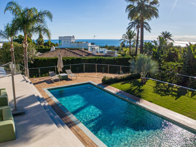 5 Bedrooms Villa in Nagüeles