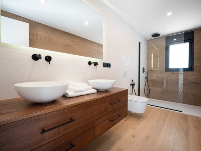 5 Bedrooms Villa in Nagüeles