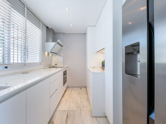 3 Slaapkamer Rijtjeshuis in Nueva Andalucía