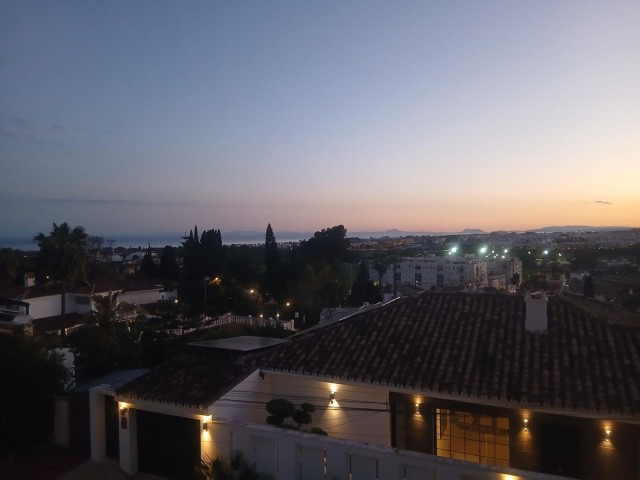 3 Soveroms Rekkehus i Nueva Andalucía