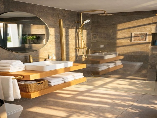 4 Makuuhuoneen Rivitalo Estepona