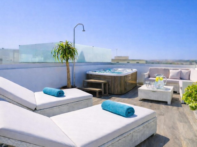 4 Makuuhuoneen Rivitalo Estepona