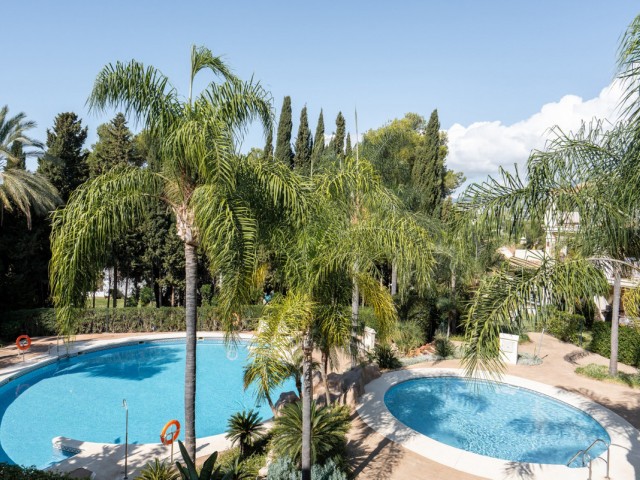 3 Makuuhuoneen Huoneisto Nueva Andalucía