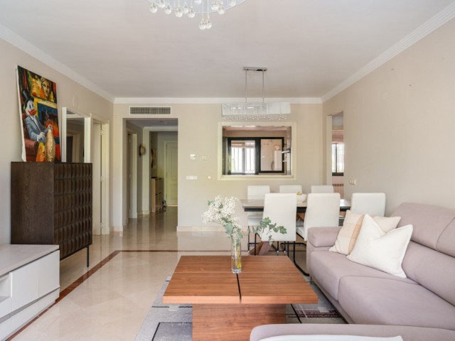 3 Makuuhuoneen Huoneisto Nueva Andalucía