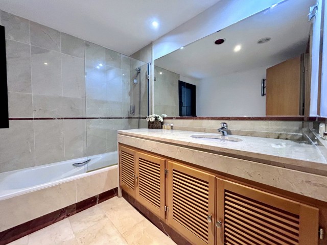 2 Soveroms Leilighet i Puerto Banús