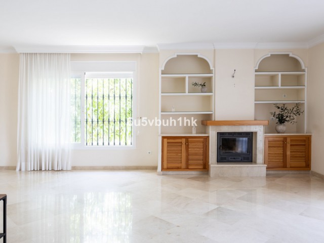 5 Sovrums Radhus i San Pedro de Alcántara