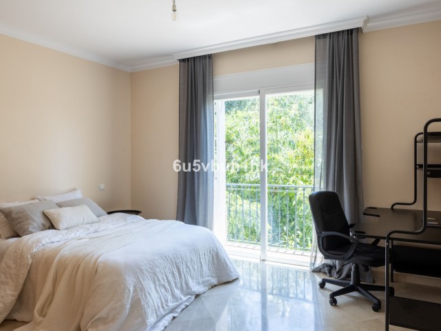 5 Sovrums Radhus i San Pedro de Alcántara