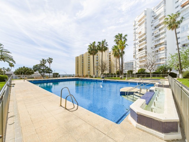 Huoneisto, Benalmadena Costa, R5357170