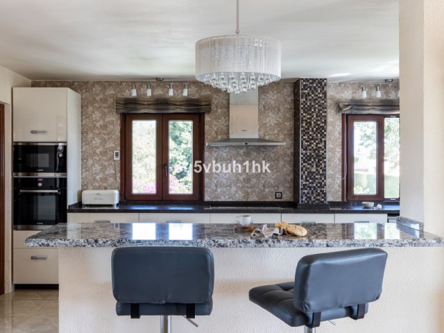 6 Makuuhuoneen Huvila Arroyo de la Miel