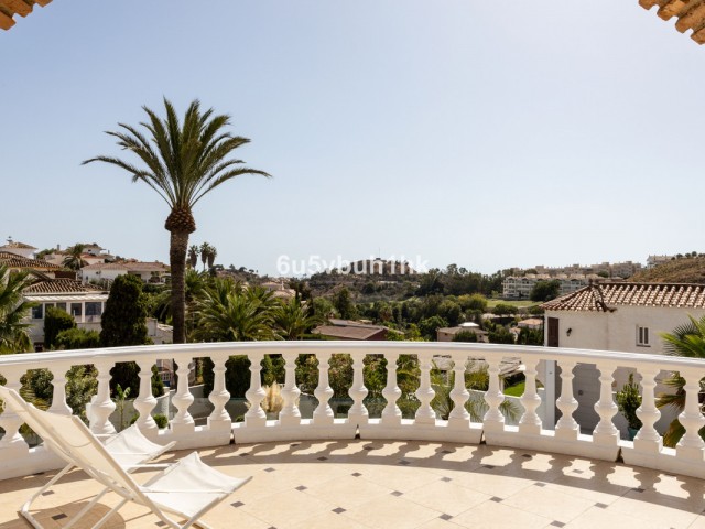 6 Makuuhuoneen Huvila Arroyo de la Miel