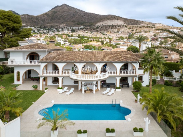 Villa Arroyo de la Miel - R5203654