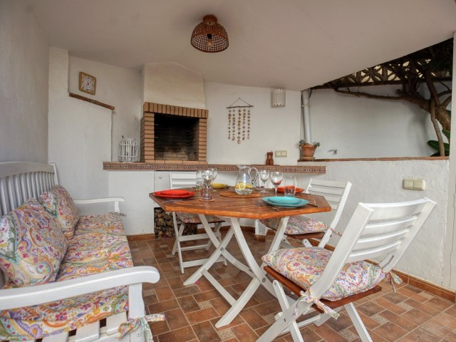 Adosado con 4 Dormitorios  en Estepona