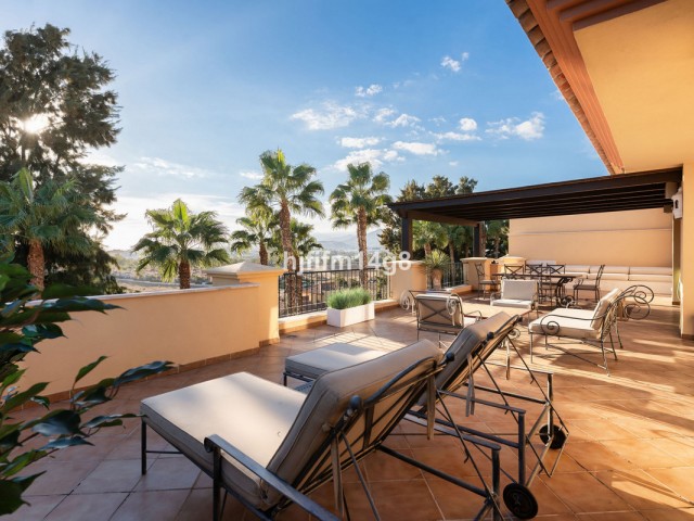 Penthouse in Nueva Andalucía