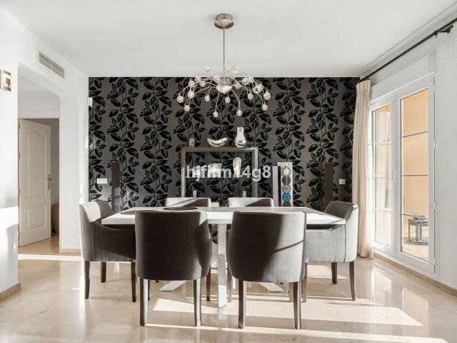 Penthouse in Nueva Andalucía