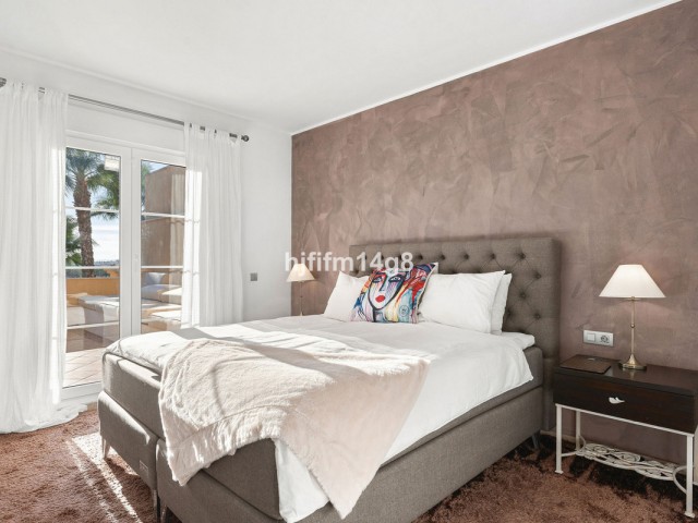 Penthouse in Nueva Andalucía