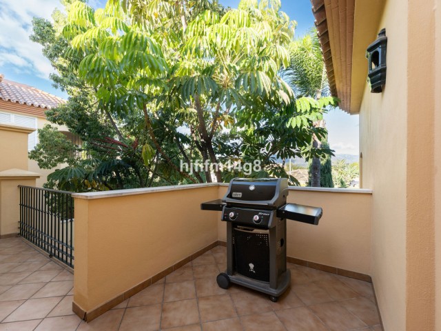 Penthouse in Nueva Andalucía