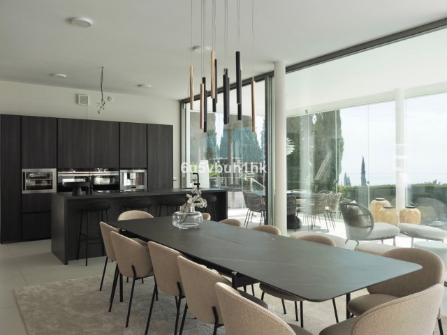 4 Makuuhuoneen Huvila Benalmadena