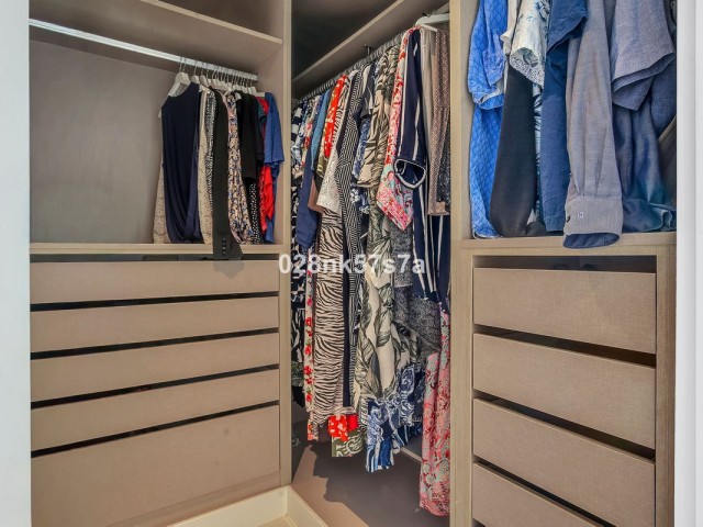 3 Makuuhuoneen Huoneisto Fuengirola