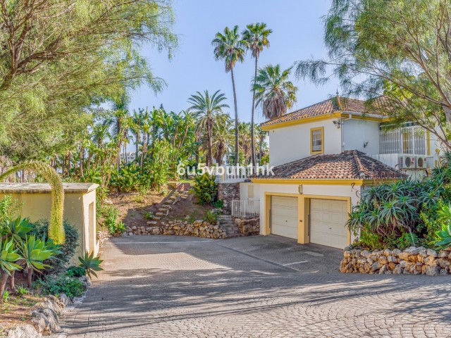 8 Makuuhuoneen Huvila Mijas