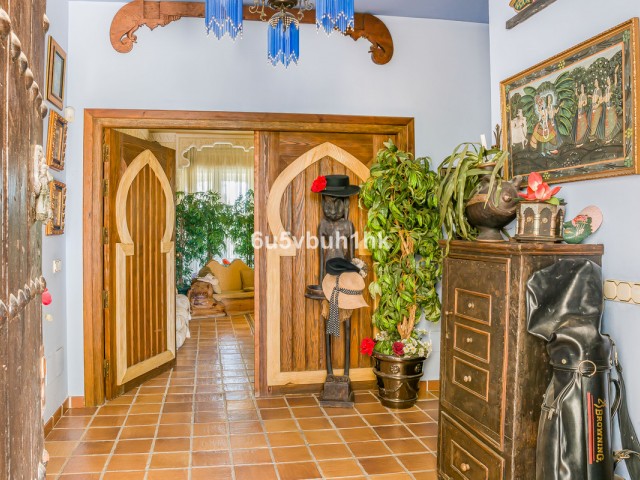 8 Makuuhuoneen Huvila Mijas