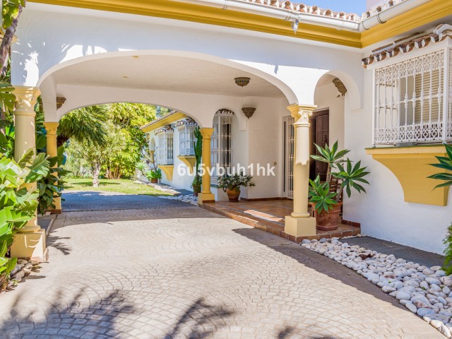 8 Makuuhuoneen Huvila Mijas